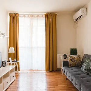 https://apartament-ultracentral-centrul-vechi-piata-unirii.bucharesthotelsnow.com