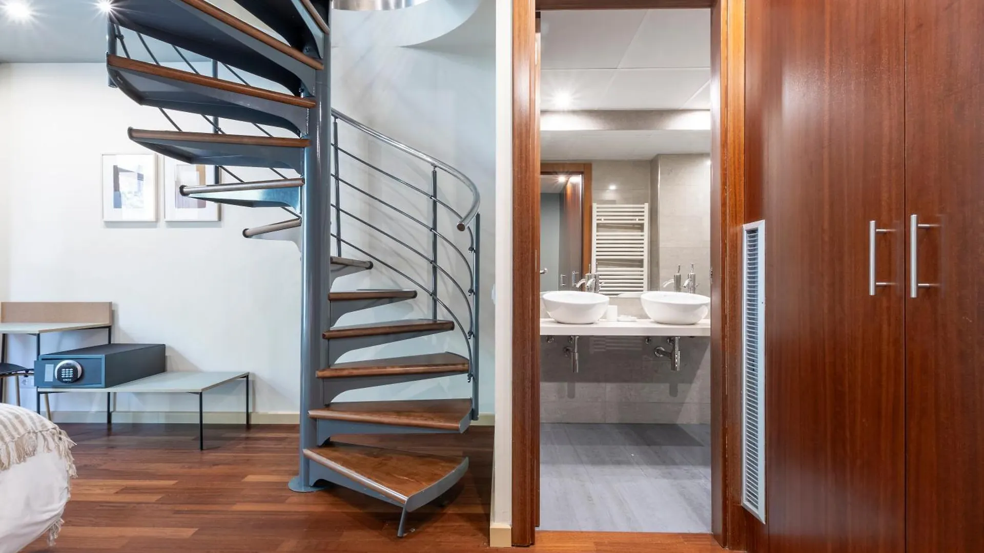 Aspasios Diagonal Art Apartments Barselona İspanya